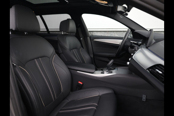 BMW 5 Serie Touring 530i High Executive M-Sport 20inch / Bernina Grau / Pano / Camera / Laser
