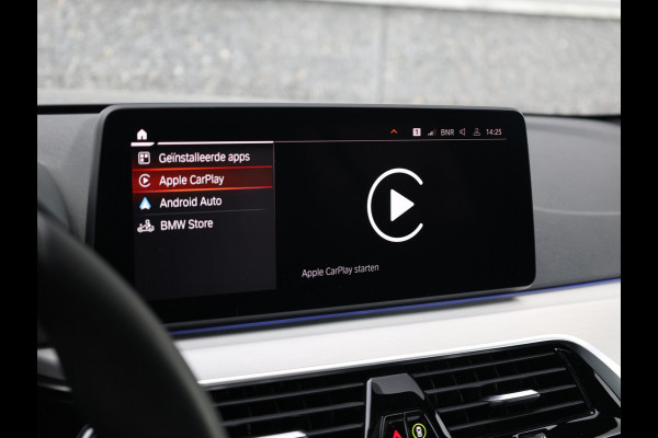 BMW 5 Serie Touring 530i High Executive M-Sport 20inch / Bernina Grau / Pano / Camera / Laser