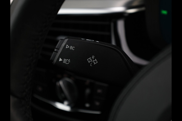 BMW 5 Serie Touring 530i High Executive M-Sport 20inch / Bernina Grau / Pano / Camera / Laser