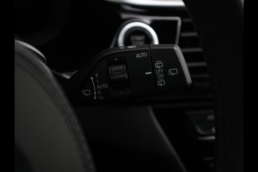 BMW 5 Serie Touring 530i High Executive M-Sport 20inch / Bernina Grau / Pano / Camera / Laser