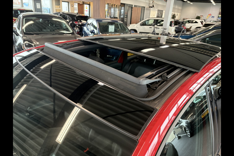 Volkswagen Taigo 1.0 TSi DSG R-Line Business SCHUIFDAK/KEYLESS/CAMERA/18INCH/DODEHOEK/ADAPT.CRUISE