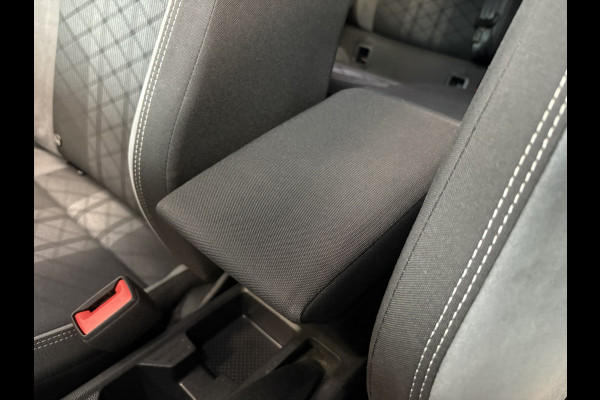 Volkswagen Taigo 1.0 TSi DSG R-Line Business SCHUIFDAK/KEYLESS/CAMERA/18INCH/DODEHOEK/ADAPT.CRUISE