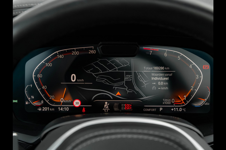 BMW X5 xDrive40i M-Sport - 7p - Pano - Trekhaak - Adaptive Air - Active Steering - 7-Zits