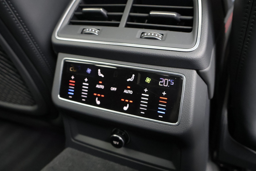 Audi A6 Avant RS 6 TFSI quattro | KERAMISCH | ACHTERASBESTURING | ADAPTIVE CRUISE | 360 CAMERA | TREKHAAK | SFEERVERLICHTING | CARBON IN