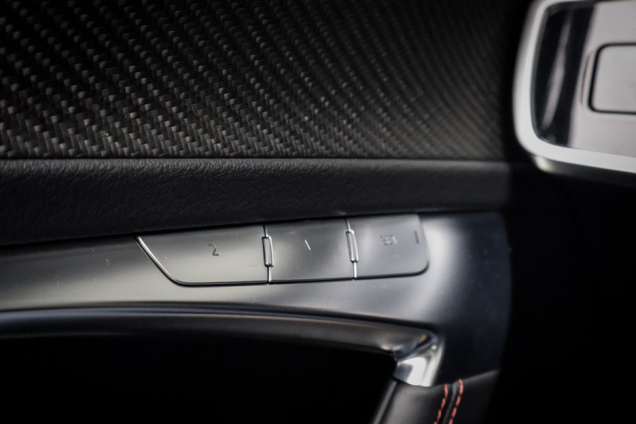 Audi A6 Avant RS 6 TFSI quattro | KERAMISCH | ACHTERASBESTURING | ADAPTIVE CRUISE | 360 CAMERA | TREKHAAK | SFEERVERLICHTING | CARBON IN