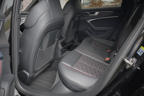 Audi A6 Avant RS 6 TFSI quattro | KERAMISCH | ACHTERASBESTURING | ADAPTIVE CRUISE | 360 CAMERA | TREKHAAK | SFEERVERLICHTING | CARBON IN