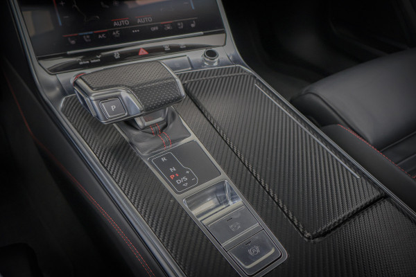 Audi A6 Avant RS 6 TFSI quattro | KERAMISCH | ACHTERASBESTURING | ADAPTIVE CRUISE | 360 CAMERA | TREKHAAK | SFEERVERLICHTING | CARBON IN