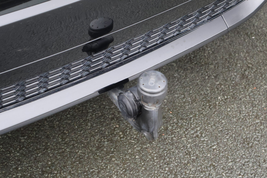 Audi A6 Avant RS 6 TFSI quattro | KERAMISCH | ACHTERASBESTURING | ADAPTIVE CRUISE | 360 CAMERA | TREKHAAK | SFEERVERLICHTING | CARBON IN