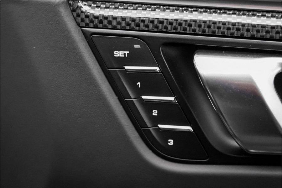 Porsche Macan 2.0 Pano Sport Design & Chrono ACC Bose Luchtvering