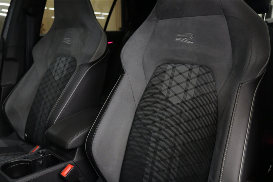 Volkswagen Golf 1.5 eTSI R-Line Business PANO/HK/CAM/CARPLAY/ACC/DCC/VOL