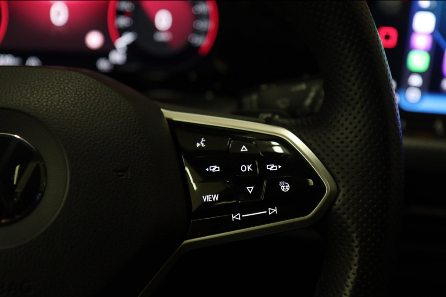 Volkswagen Golf 1.5 eTSI R-Line Business PANO/HK/CAM/CARPLAY/ACC/DCC/VOL