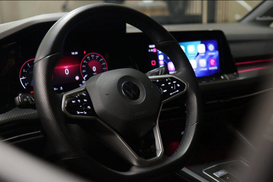 Volkswagen Golf 1.5 eTSI R-Line Business PANO/HK/CAM/CARPLAY/ACC/DCC/VOL