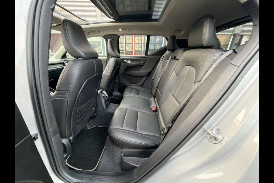 Volvo XC40 1.5 T5 261PK Plug-in hybrid Ultimate Bright SOH 99% | Skyroof | HK Audio | A-Camera | Climate Pack | Pilot- Park Assist