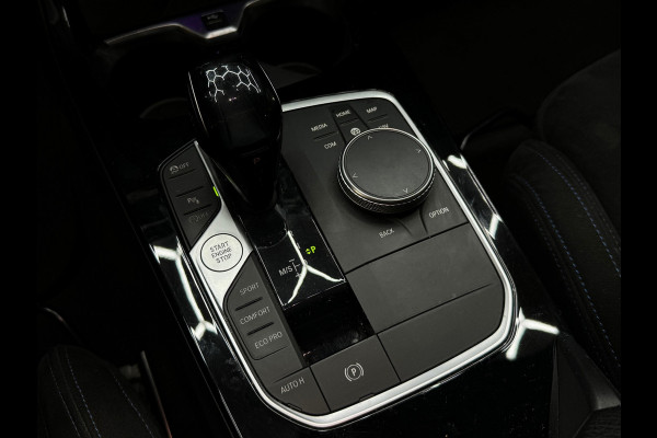 BMW 1-serie 118i High Executive M Sport Pano|M Seat|Sfeer