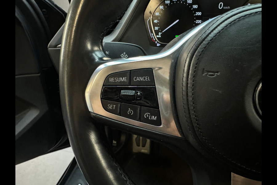 BMW 1-serie 118i High Executive M Sport Pano|M Seat|Sfeer