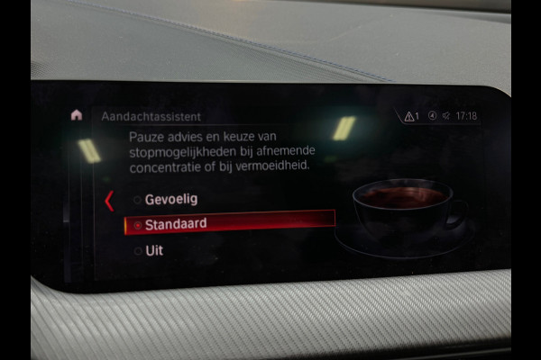 BMW 1-serie 118i High Executive M Sport Pano|M Seat|Sfeer