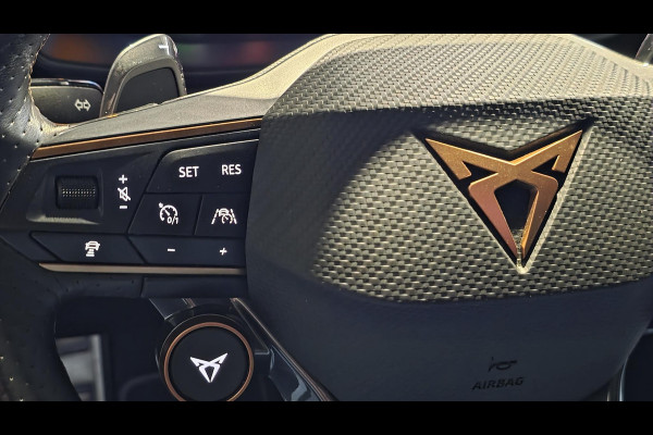 CUPRA Formentor 1.4 e-Hybrid VZ Performance | Panorama | Memory | 360 Camera | Leder