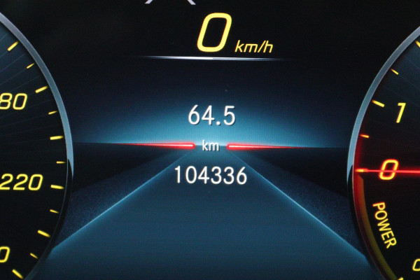 Mercedes-Benz A-Klasse 250 e Premium Plus (PANORAMADAK, STOELVERWARMING, ELEKTR STOELEN, CAMERA, SFEERVERLICHTING, SENSOREN)