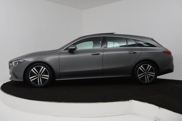 Mercedes-Benz CLA-Klasse Shooting Brake 200 Business Solution Luxury (PANORAMADAK, STOELVERWARMING, ELEKTR STOELEN, SFEER)