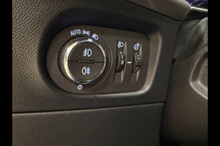 Opel Mokka 1.2 Turbo Elegance AUT. ACC CAMERA PARKEERSENSOREN VOOR EN ACHTER NAVI STUURVERWARMING STOELMASSAGE STOELVERWARMING