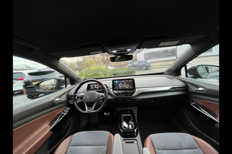 Volkswagen ID.4 First 77 kWh First edition Navigatie Camera Stoelverw.