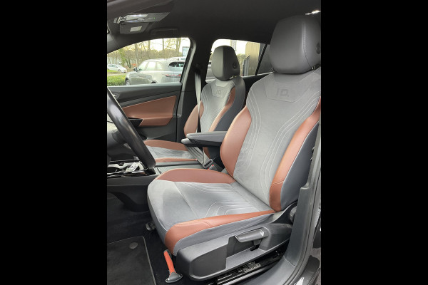 Volkswagen ID.4 First 77 kWh First edition Navigatie Camera Stoelverw.