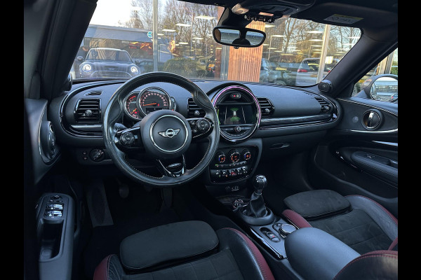 MINI Clubman 2.0 Cooper S Chili Serious Business JCW Panoramadak Harman/Kardon Keyless Cruise Stoelverw. John Cooper Works 18''LM