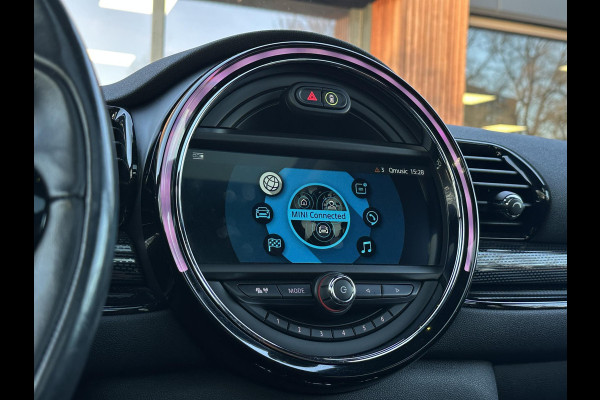 MINI Clubman 2.0 Cooper S Chili Serious Business JCW Panoramadak Harman/Kardon Keyless Cruise Stoelverw. John Cooper Works 18''LM