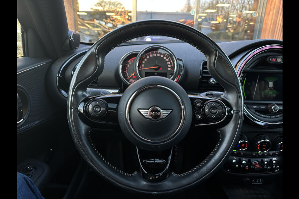 MINI Clubman 2.0 Cooper S Chili Serious Business JCW Panoramadak Harman/Kardon Keyless Cruise Stoelverw. John Cooper Works 18''LM