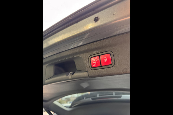 Mercedes-Benz GLE 450 4MATIC Premium Plus AMG Luchtvering Pano Treeplanken Navi Burmeister 22”