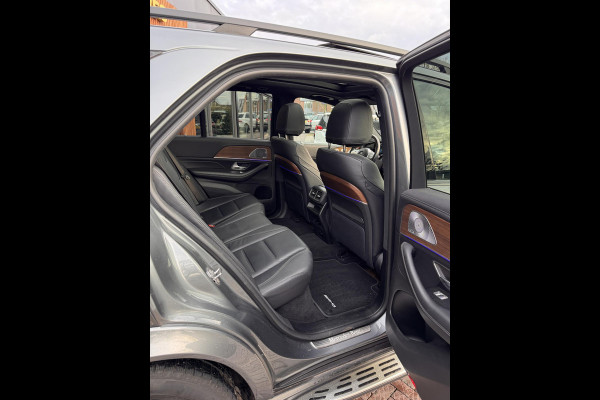 Mercedes-Benz GLE 450 4MATIC Premium Plus AMG Luchtvering Pano Treeplanken Navi Burmeister 22”
