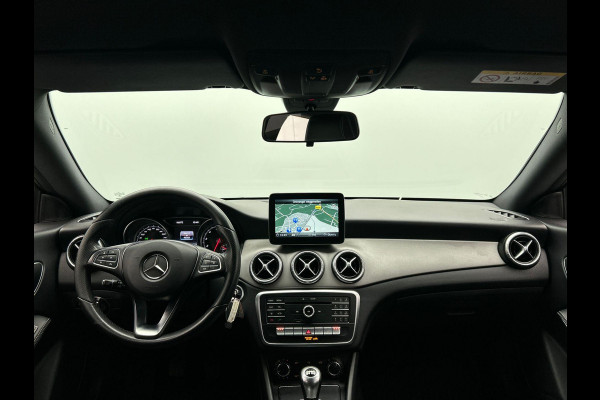 Mercedes-Benz CLA-Klasse Shooting Brake 180 Lease Edition Ambition Trekhaak Camera Navigatie