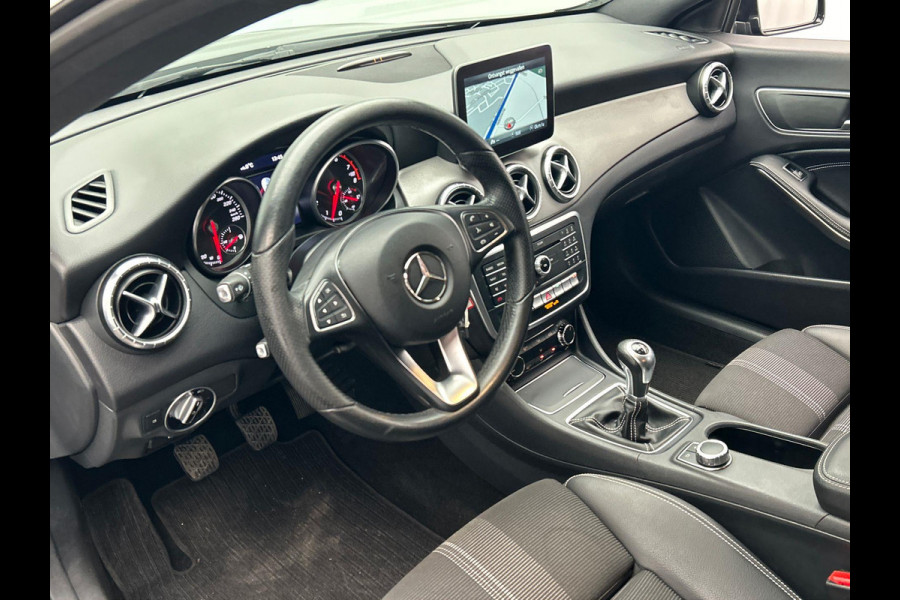 Mercedes-Benz CLA-Klasse Shooting Brake 180 Lease Edition Ambition Trekhaak Camera Navigatie