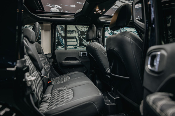 Jeep Wrangler Unlimited 4xe 380 Rubicon Dikke Custom Made Jeep Wrangler, Cabrio top elektrische bedienbaar.