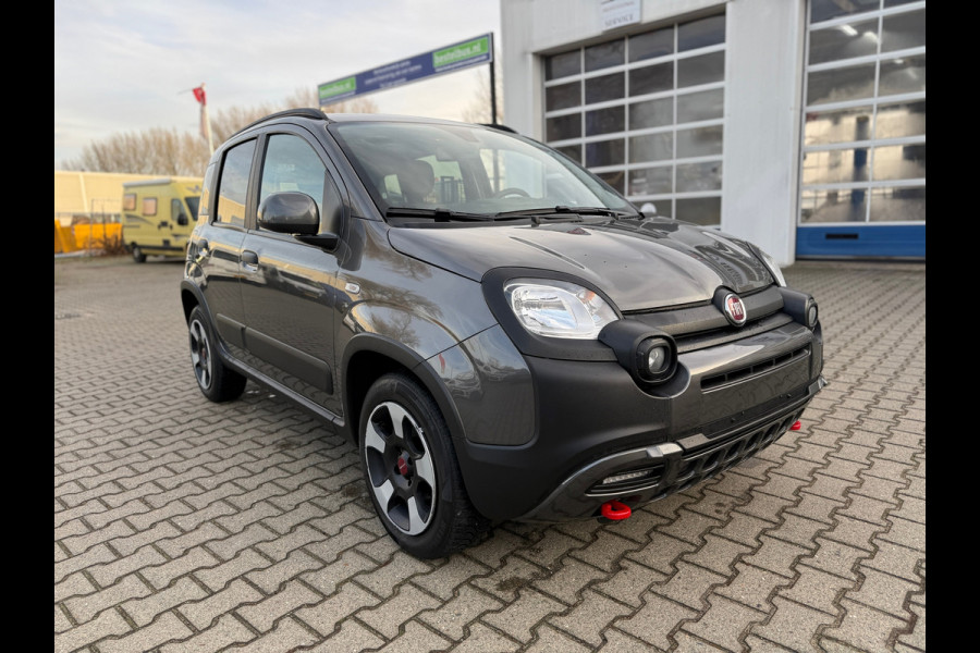 Fiat Panda 1.0 Hybrid Cross (BOVAG/RIJKLAARPRIJS)