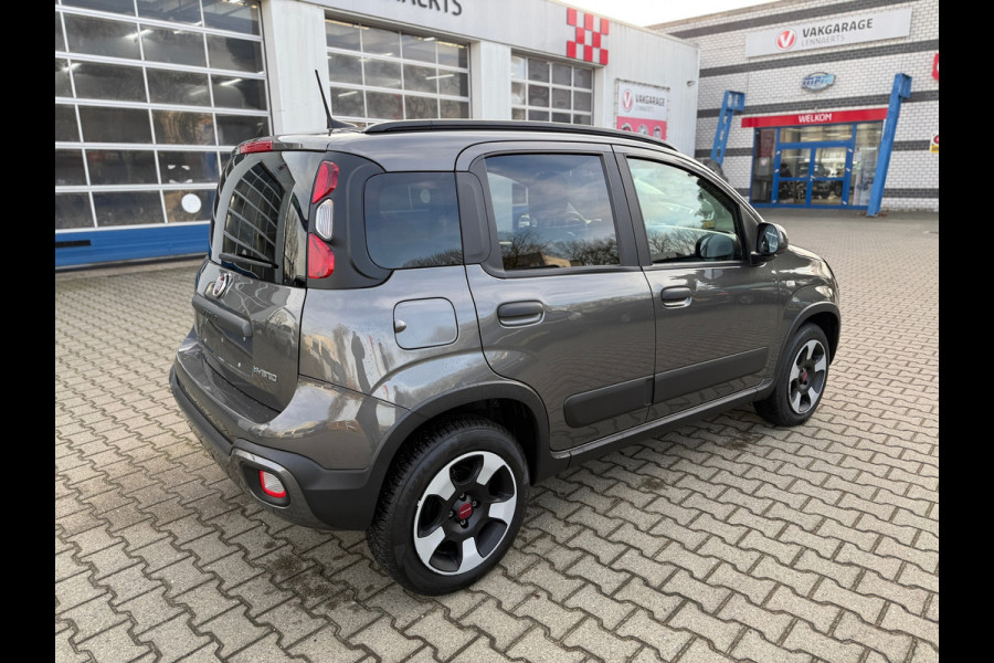 Fiat Panda 1.0 Hybrid Cross (BOVAG/RIJKLAARPRIJS)