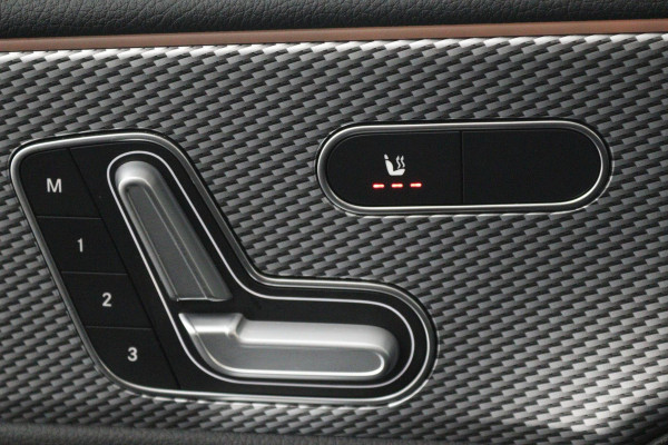 Mercedes-Benz CLA-Klasse Shooting Brake 200 Business Solution Luxury (PANORAMADAK, STOELVERWARMING, ELEKTR STOELEN, SFEER)