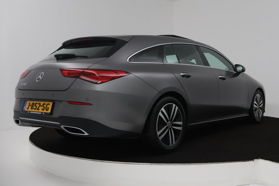 Mercedes-Benz CLA-Klasse Shooting Brake 200 Business Solution Luxury (PANORAMADAK, STOELVERWARMING, ELEKTR STOELEN, SFEER)