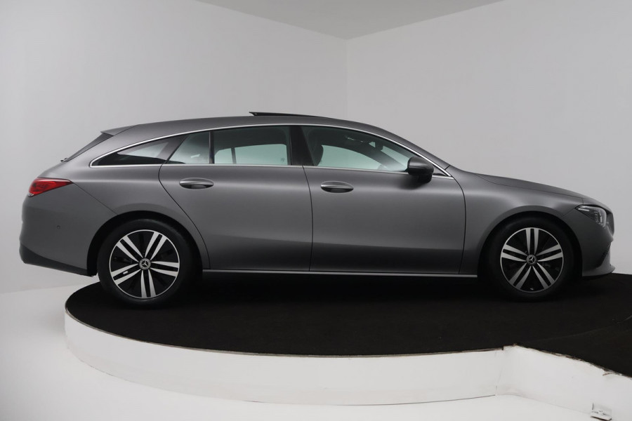 Mercedes-Benz CLA-Klasse Shooting Brake 200 Business Solution Luxury (PANORAMADAK, STOELVERWARMING, ELEKTR STOELEN, SFEER)