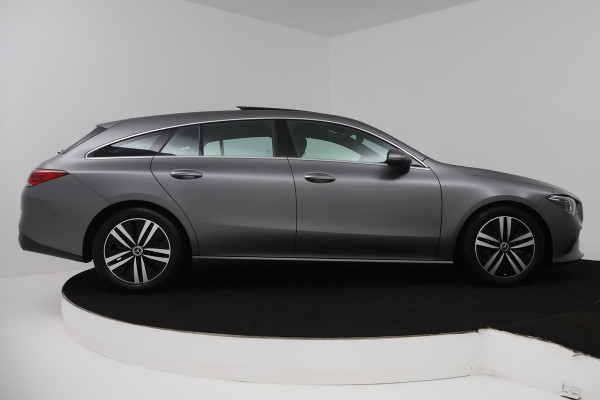Mercedes-Benz CLA-Klasse Shooting Brake 200 Business Solution Luxury (PANORAMADAK, STOELVERWARMING, ELEKTR STOELEN, SFEER)