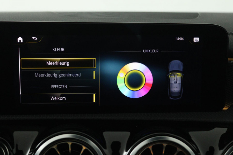 Mercedes-Benz CLA-Klasse Shooting Brake 200 Business Solution Luxury (PANORAMADAK, STOELVERWARMING, ELEKTR STOELEN, SFEER)