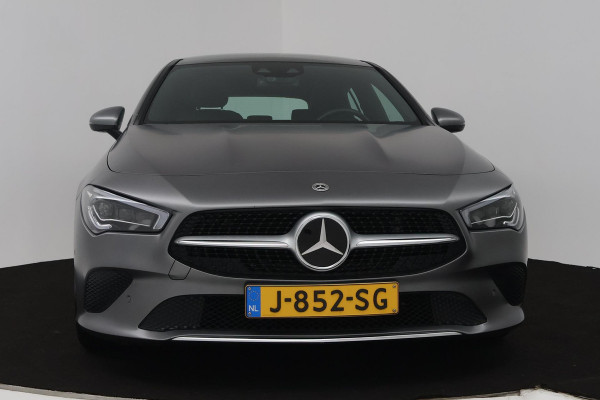 Mercedes-Benz CLA-Klasse Shooting Brake 200 Business Solution Luxury (PANORAMADAK, STOELVERWARMING, ELEKTR STOELEN, SFEER)