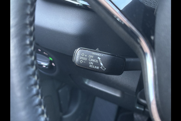 Škoda Karoq 1.5 TSI ACT Business | Stuurverwarming | Apple Carplay | Parkeer Sensoren | Cruise