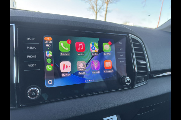 Škoda Karoq 1.5 TSI ACT Business | Stuurverwarming | Apple Carplay | Parkeer Sensoren | Cruise