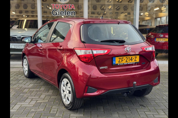 Toyota Yaris 1.5 VVT-i 111pk Active | Trekhaak, Rood parelmoer, Parkeercamera, Cruise control, Climate control
