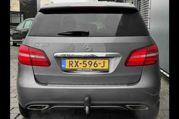 Mercedes-Benz B-Klasse BWJ 2018 | 200 Ambition 157PK AUTOMAAT | TREKHAAK | LEER | 2X PANO DAK | PDC 2X | NAVI | CLIMA | STOELVERW | CRUISE