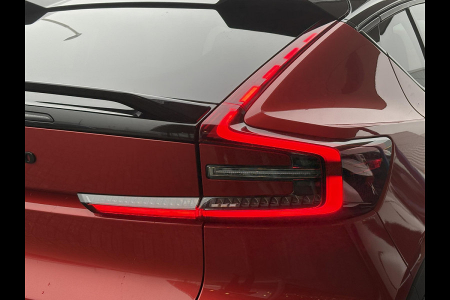 Volvo C40 Recharge Plus 69 kWh | Panoramadak | Adaptive cruise control | Stoel- & Stuurverwarming | Camera