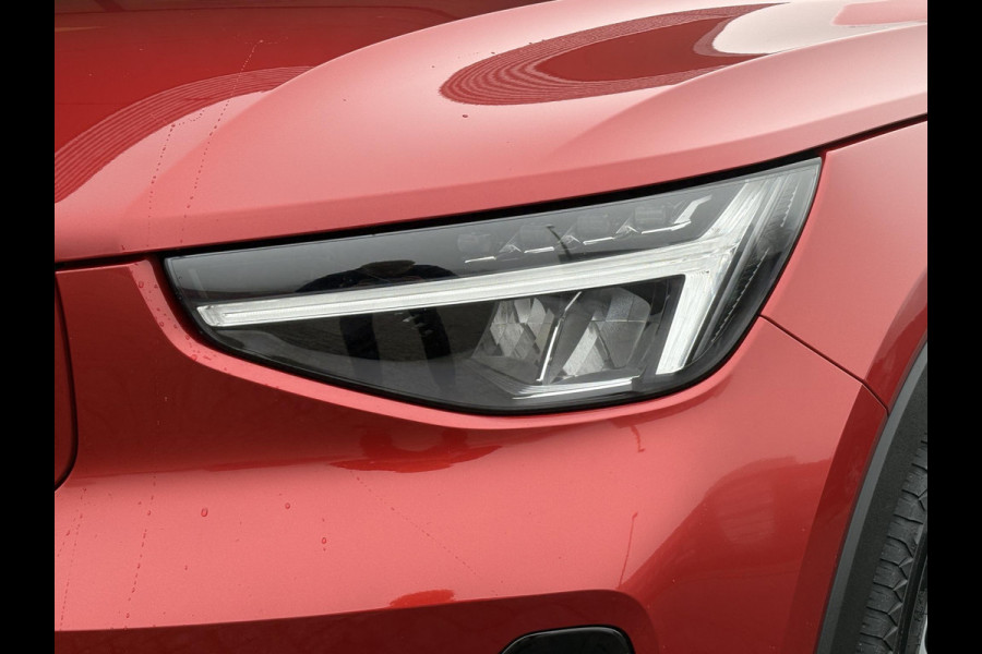 Volvo C40 Recharge Plus 69 kWh | Panoramadak | Adaptive cruise control | Stoel- & Stuurverwarming | Camera
