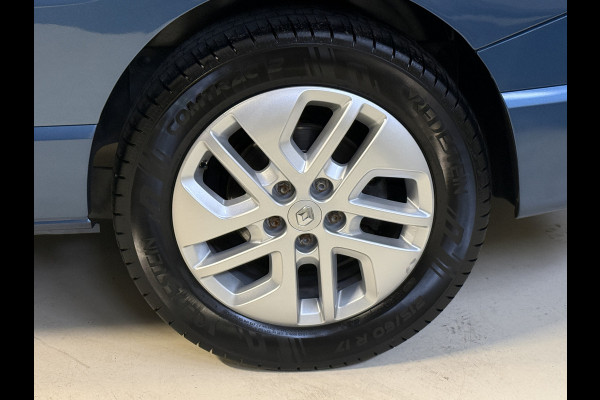 Renault Trafic 2.0 dCi 170PK Automaat T29 L2H1 DC 6-pers 2x schuifdeur Luxe | Trekhaak | Camera | LED | Navi