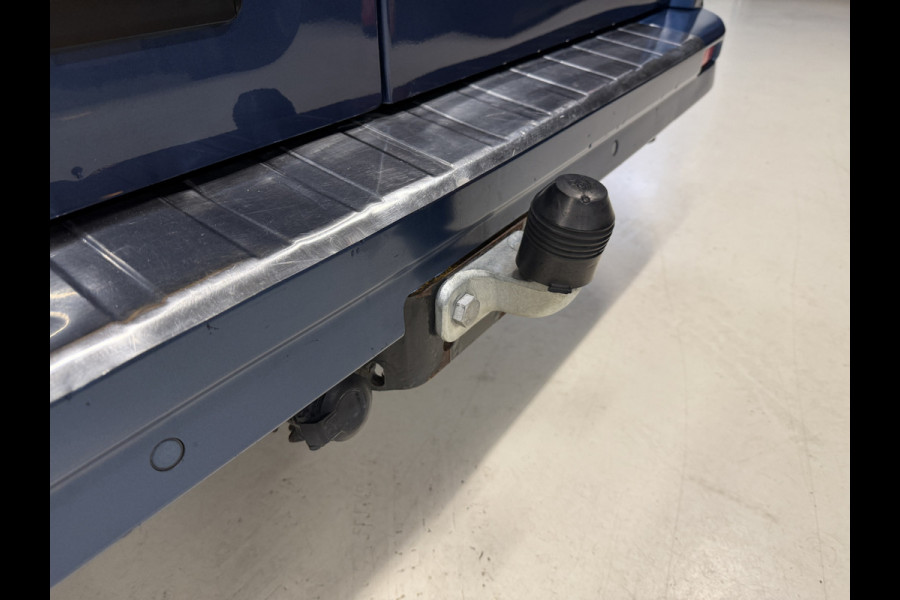 Renault Trafic 2.0 dCi 170PK Automaat T29 L2H1 DC 6-pers 2x schuifdeur Luxe | Trekhaak | Camera | LED | Navi